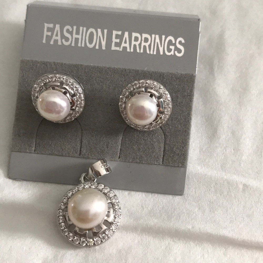 Sterling silver 925 cubic zirconia pearl set